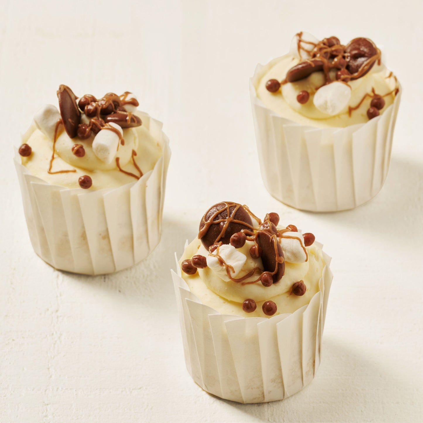 Cinnamon Cheese Bun In Pleated Cup