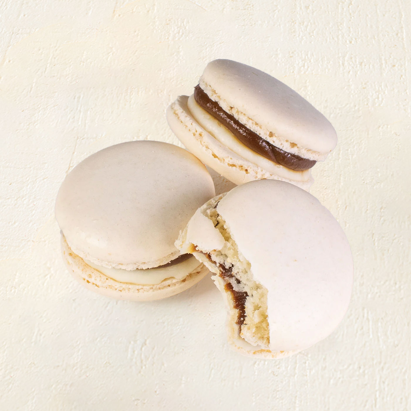 French Macarons-Ivory